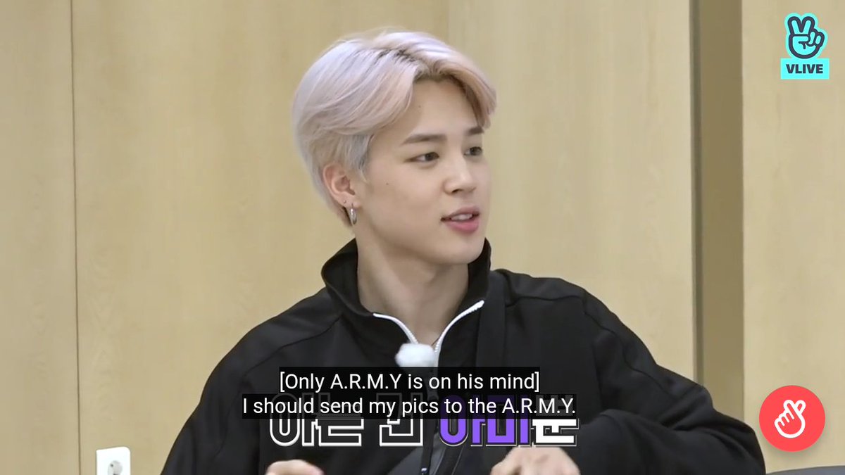 BTS_Youniverse1's tweet photo. Yall he was just chillin there i cant anymore-
#JIMIN #RUNBTSEP79 #BTS #run https://t.co/VQqplTZR1B