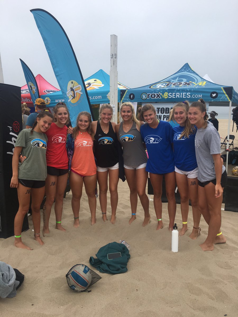 Our 16U teams are lightning it up on the beach. Congratulations to our THREE teams advancing to gold tomorrow!
🔹Joley Plummer &amp; Elle Cassady
🔸Ava Patton &amp; Kaeley Mehok
🔹Carys Patton &amp; Ryleigh Garis