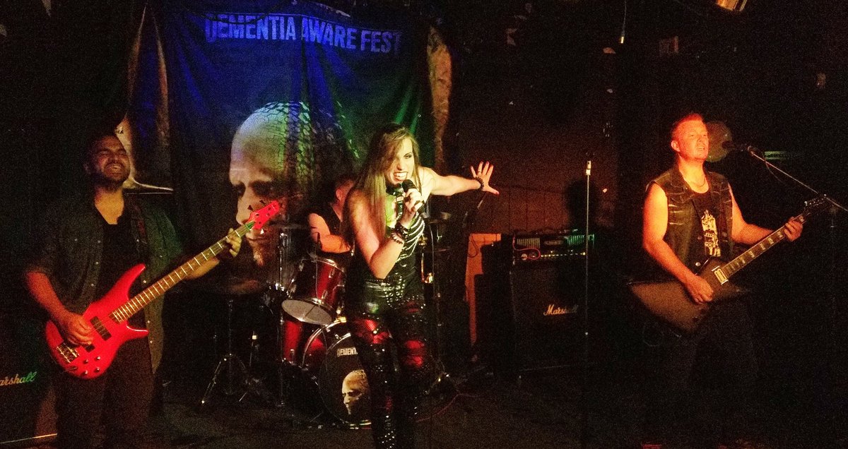 derekbeeky's tweet image. Folks...Top, top band @DevilRevolver × brilliant live. They&apos;ve recorded an EP (to be released) one of the best new acts I&apos;ve seen this year! 
Powerful vocals &amp;amp; so much so, an Halestorm cover when requested encores etc
 ×Devil&apos;s Revolver