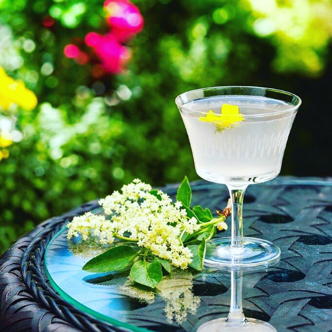 Today deserves this little beauty! Try the English Country Garden filled with <a href="/BombaySapphireA/">Bombay Sapphire Gin</a> elderflower cordial and topped off with champagne #cocktails