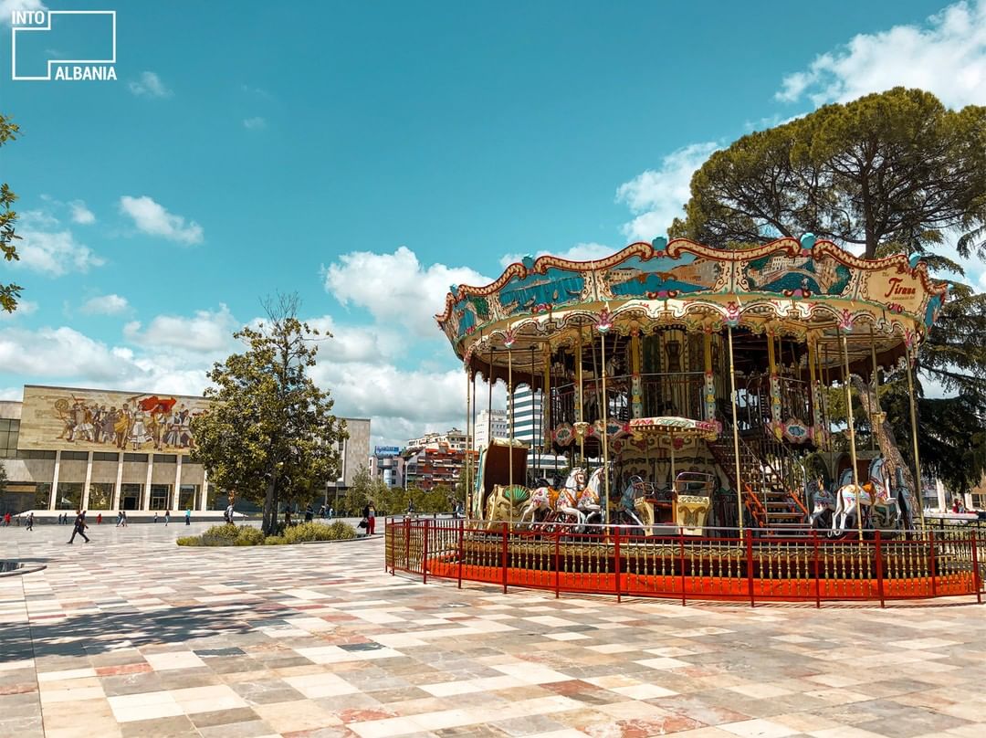 Colours of Albania tweet media