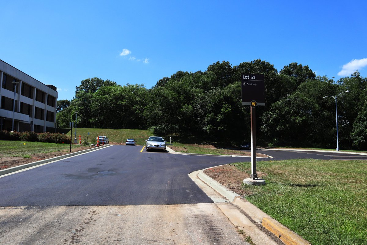 facilities_wmu's tweet photo. Lot 51 and a portion of lot 40, located near @Sindecuse, were paved this past weekend as part of our summer paving program. Both lots are now open for use. Thank you for your patience during the lot closures! #WMU #FMProjects https://t.co/lFrX0y5zuz