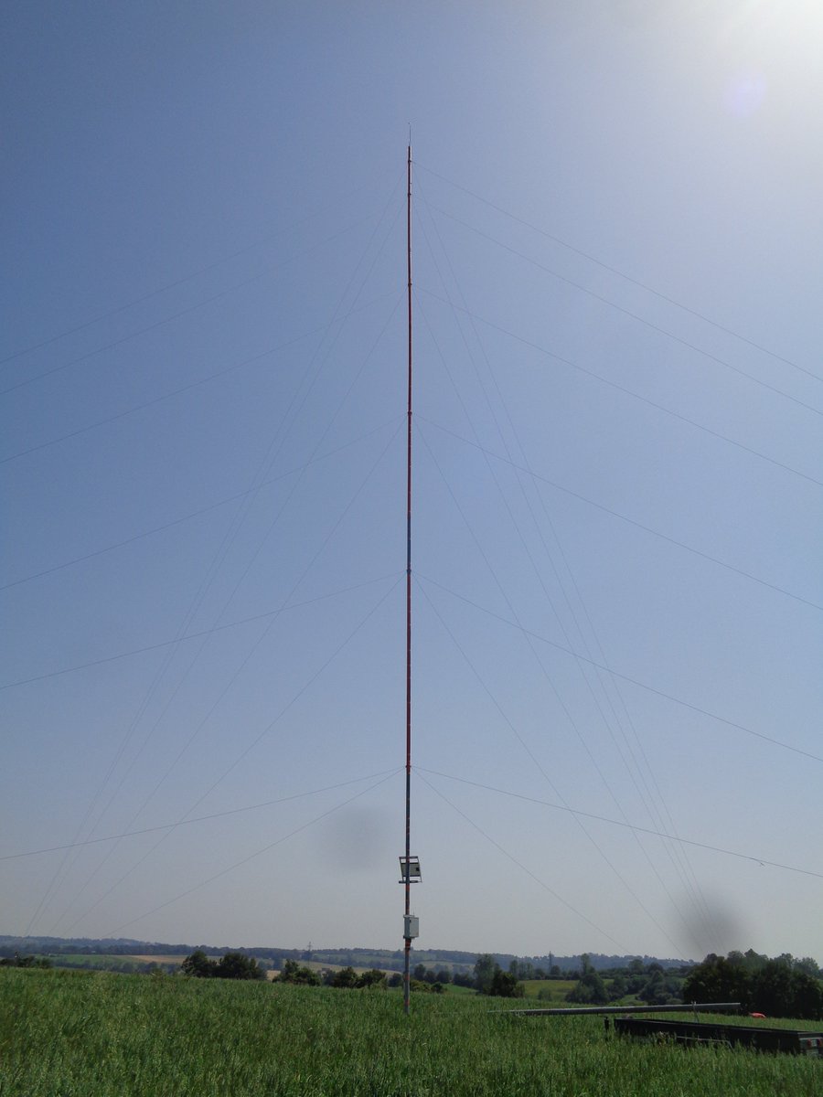 LocogenSAS's tweet image. Notre projet éolien normand de Croisilles avance, avec le montage d&apos;un mât de mesure ! Cette étude nous indiquera la vitesse de vent réelle du site, afin de pouvoir construire le projet de deux éoliennes en 2020. #projeteolien #transitionenergetique