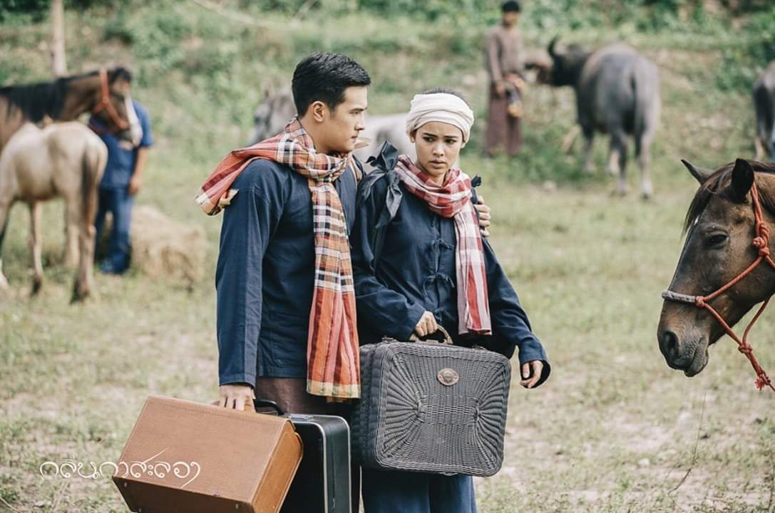 ImmAim_aG's tweet photo. กราบละ ถึงแม่แจ่มสักทีเถอะ กูเครียดจนไมเกรนขึ้นละนะ ไกลมากมั้ย เด๋วขับรถไปส่ง ตอนนี้อยู่ไหนละ รออยู่ตรงนั้นนะ แปบเดียว เดี๋ยวไป #กลิ่นกาสะลองep12  #กลิ่นกาสะลอง https://t.co/Pb6clzw3VD