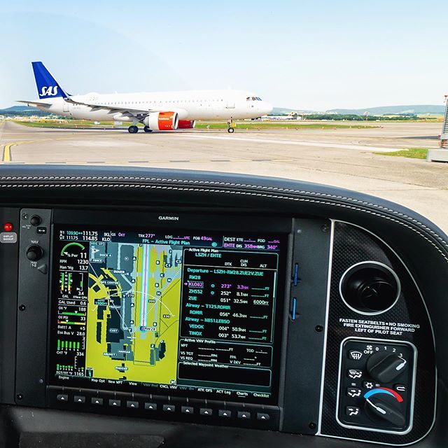 ErikBrouwer's tweet photo. @garminaviation SafeTaxi in the @cirrusaircraft SR22T G6 helped me to safely find my way at Zürich Airport and readback/comply with ATC instructions. 👁🗺
At big airports like this, General Aviation is often seen as a nuisance by airport authorities an… https://t.co/zieFCOdbLV https://t.co/2AUEZNChBQ