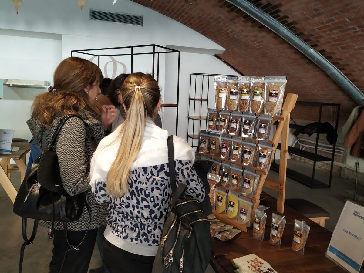 Hoy #RondaDeNegocios de Alimentos en #EstaciónFederal.
Es un espacio de vinculación comercial en donde emprendedores y cooperativas dan a conocer sus productos a empresas y comercios generando así nuevos vínculos comerciales directos. 

#Comercialización #consumoresponsable