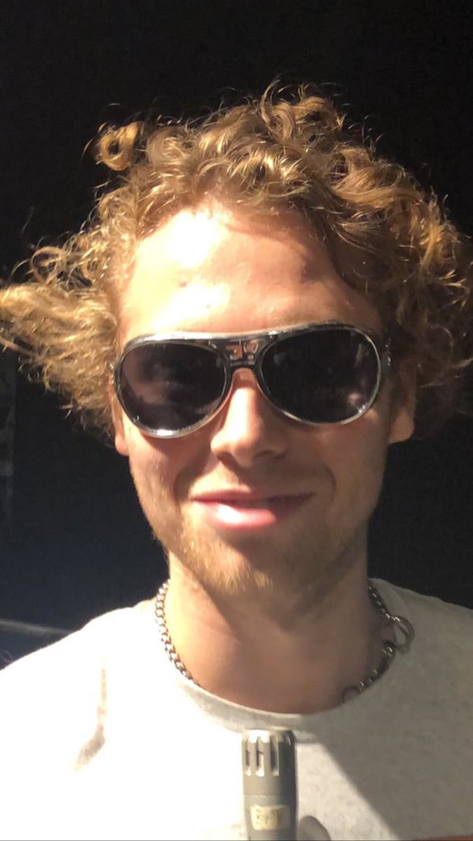 Calnum5SOS's tweet image. luke in 10 years