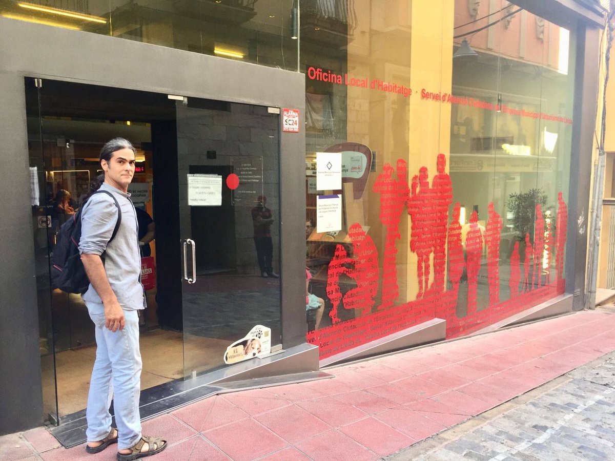 comudelleida's tweet photo. Posem solució perquè la família de Magraners amb 4 menors pagui un lloguer social i no es quedi al carrer 
“Una ciutat valenta no pot tolerar que hi hagi famílies al carrer mentre hi ha milers de pisos buits” ha valorat el regidor d’habitatge @minutron 
https://t.co/6dKKnCkQTK https://t.co/gd659PD6zy