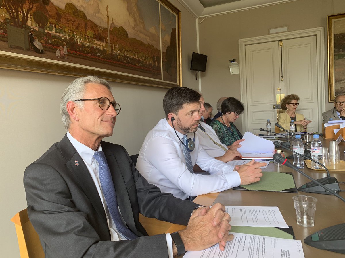 cleyaouanc's tweet photo. This afternoon at the #senat @FBCCIPresident speaks and exchanges on the #impact of #brexit on #SMEs with #French &amp; #British #parlementairs. The main question is how should we #inform &amp; #assist #compagnies to #help them to be prepared. @fbcci #francobritishchamber #Economie https://t.co/93gn9HqzTN