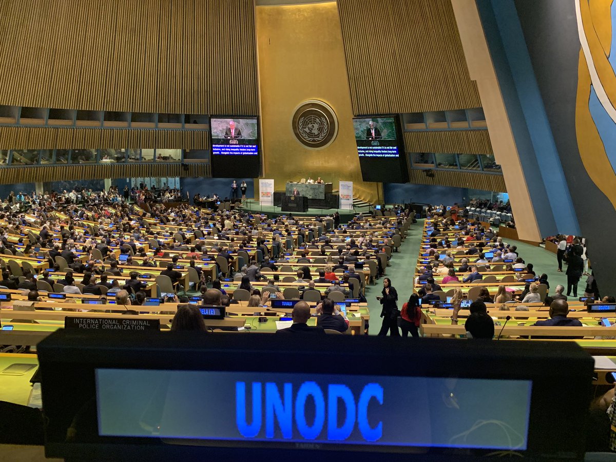 UNODC_HTMSS's tweet image. UNSG @antonioguterres at the #HLPF2019 opening: migrants &amp;amp; refugees are suffering intolerable levels of poor treatment, discrimination - need to step it up, including in implementing the #GlobalCompactforMigration