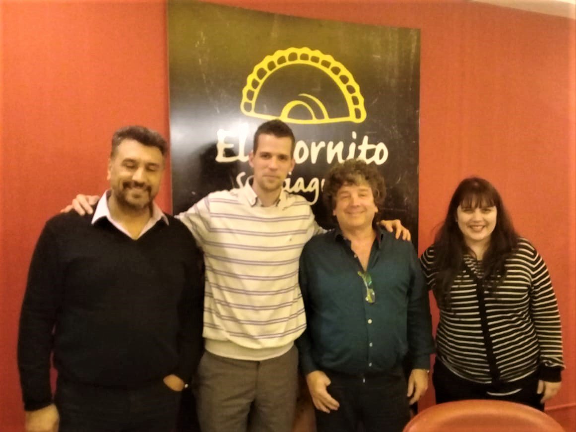 AgenciaProCba's tweet photo. #InteligenciaComercial
➡️Programa de Desarrollo Exportador para diferentes sectores productivos.

👨‍🏫Continúan las Capacitaciones In Company sobre Estrategias comerciales para la internacionalización.

Visitamos a:
🍞Pastas&amp;Panificados - #ElHornitoSantiagueño
🚗Autopartes - #FAESA https://t.co/O6M8TV62IW