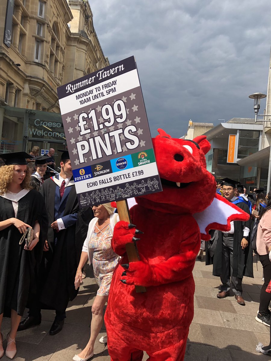 Dylan knows what the students need after a long day of graduation 🍺 #cardiffgrad