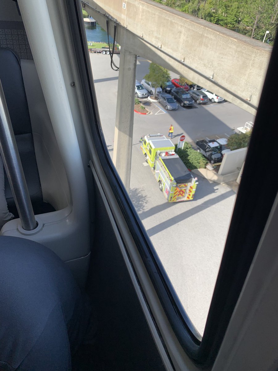 amanda_muscente's tweet photo. literally trapped in a crowded, hot monorail @WaltDisneyWorld for 30 minutes. There are legitimately infants and kids on here. had to open emergency windows https://t.co/CfPNuBbqLy