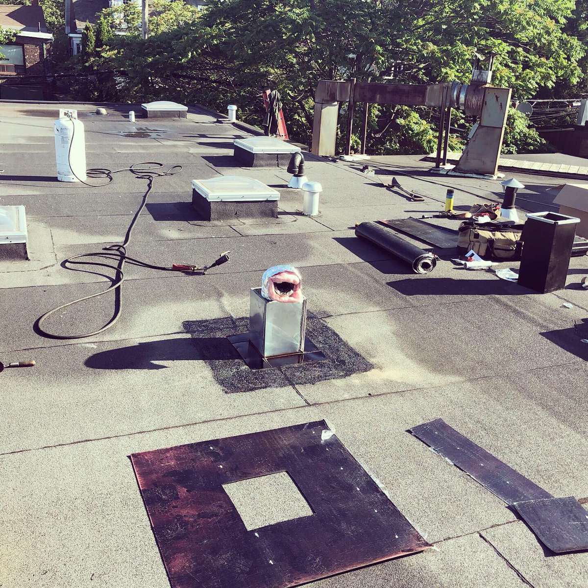 luso_roofing's tweet image. 2-ply Modified Bitumen flashing of a four inch EVAC for dryer. | lusoroofing.com/flat-roofing-t… | #flatroof #evac #modbit #lusoroofing #roofingitright