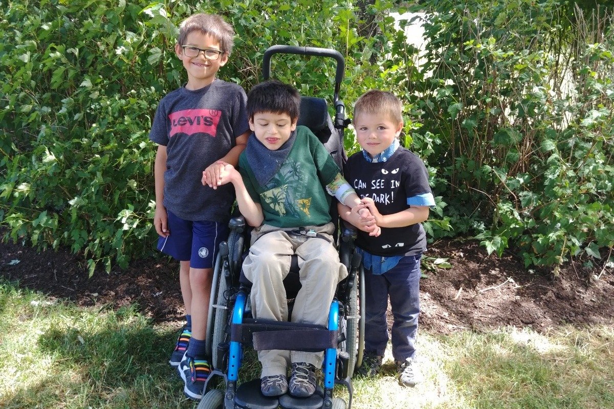 KindredFriends's tweet photo. Consider helping a little boy diagnosed with KAT6A get a new wheelchair-accessible vehicle. https://t.co/QwE337nJP9