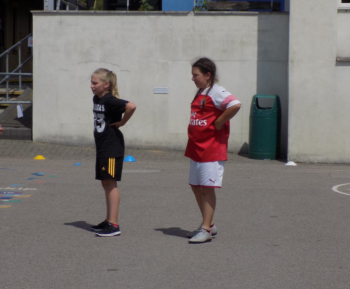 CHPSMK5's tweet photo. The Yr 6 children did a great job taking over the running of the school today. It gave the staff a chance to have a rest. https://t.co/nLuX9XGmic