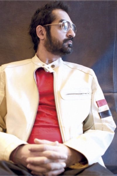 Platform Magazine (@platformag) on Twitter photo 'I put on my headphones before going to bed every night, to remind myself why I am gonna wake up again tomorrow.' <a href="/karshkalemusic/">KARSH KALE</a> all his quirks & secrets: platform-mag.com #TuesdayThoughts 'I put on my headphones before going to bed every night, to remind myself why I am gonna wake up again tomorrow.' <a href="/karshkalemusic/">KARSH KALE</a> all his quirks & secrets: platform-mag.com #TuesdayThoughts