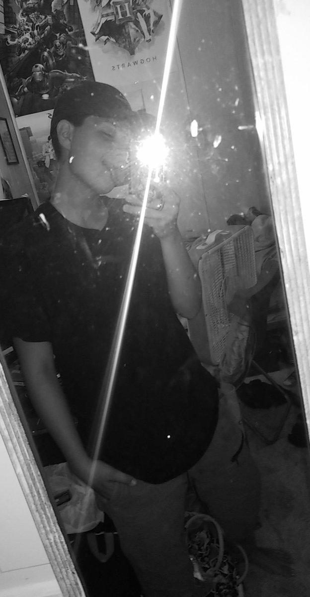 Captain_crash55's tweet photo. 🧢Happy Tuesday🧢

#tuesdayselfie #DolantwinsTuesday 

@GraysonDolan @EthanDolan https://t.co/1dl4DfnRje