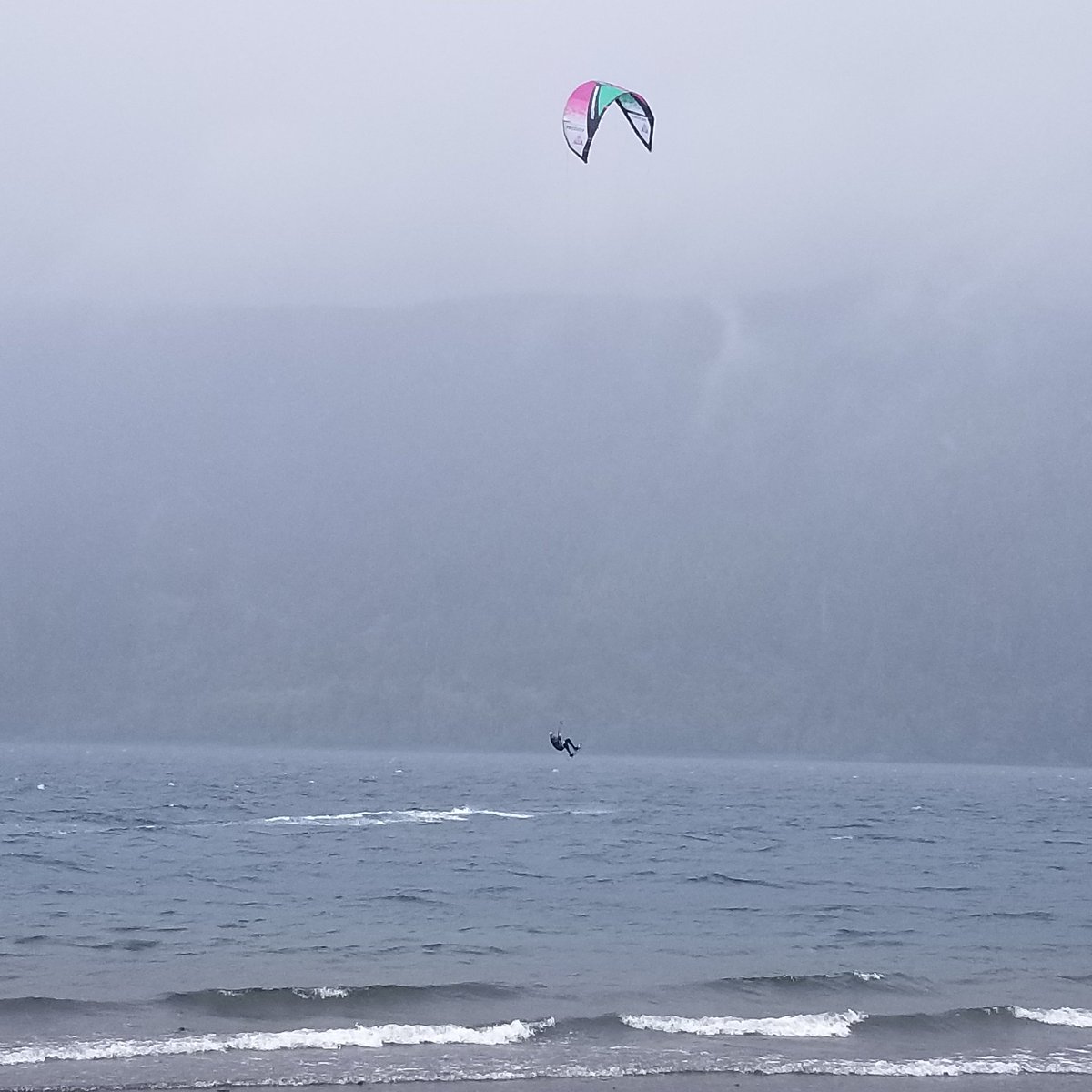 scampden's tweet photo. It's not always sunny on the #westcoast, but its always glorious #mycleangetaway #nitinatlake #windfest #toddcares #oceanrodeo https://t.co/3MYVMIOgQp