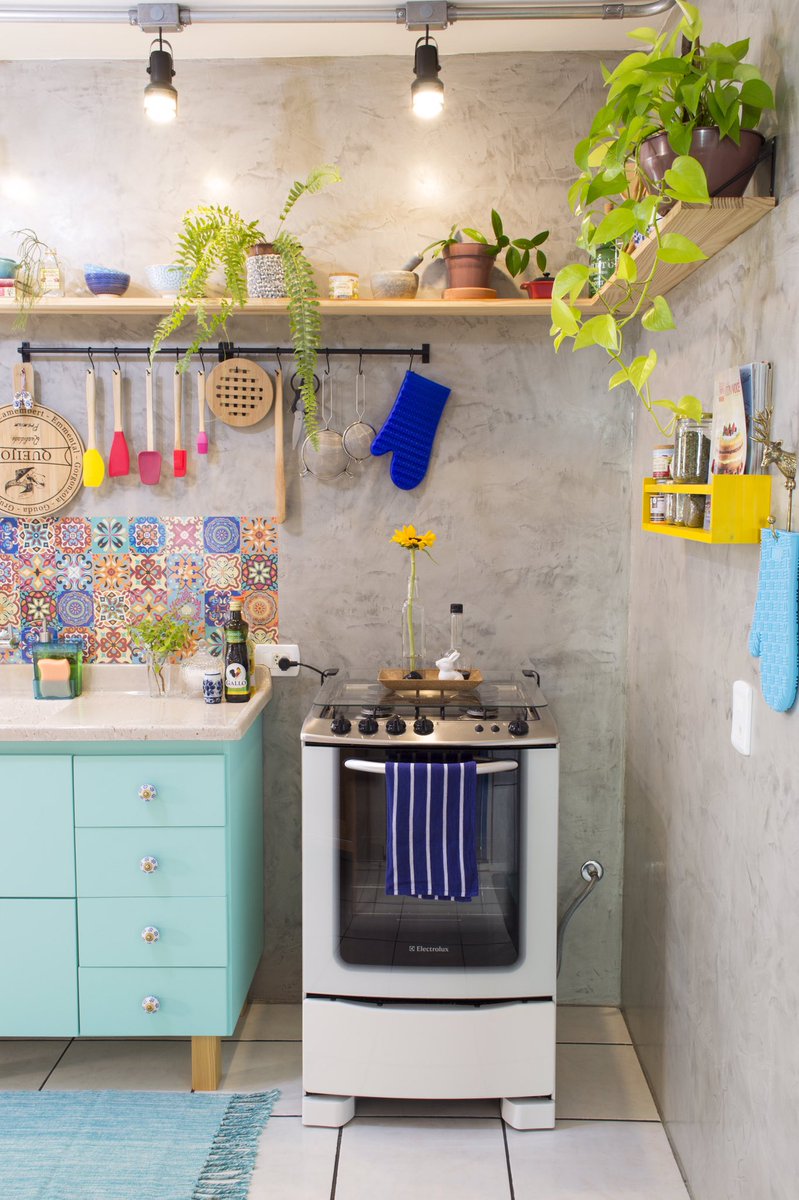 diycore's tweet image. Tem VÍDEO NOVO com Tour por um apartamento super pequeno 💙
youtu.be/DAE_bV6SQ7c