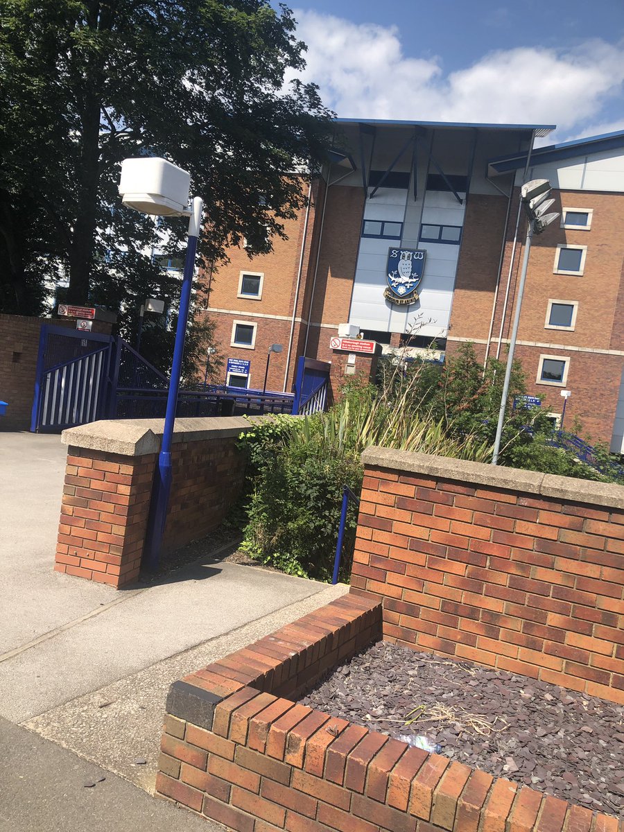 ninetytwo_in_92's tweet photo. 40 mins to go and we have got to @swfc ..... #thisisgoingtobeclose @BBCSheffield @SheffieldStar @syptweet @SheffChildrens #nailbiting https://t.co/rMdTpUY72e
