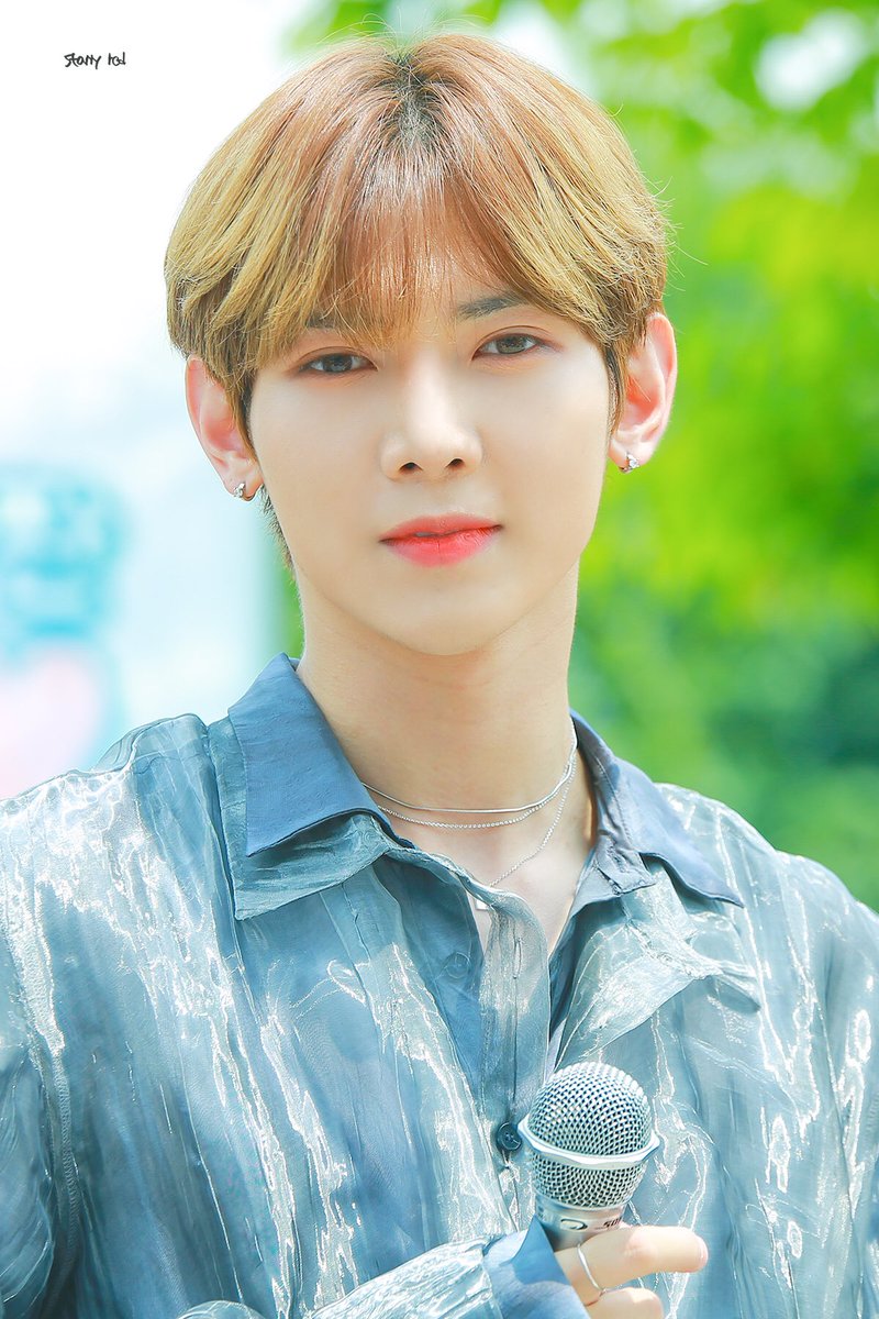 StarryRed615's tweet photo. 190713 

나의 순간부터 영원까지 전부 너이길 바래

 #강여상 #여상 #YEOSANG #ATEEZ #에이티즈 https://t.co/butx9R5ImJ