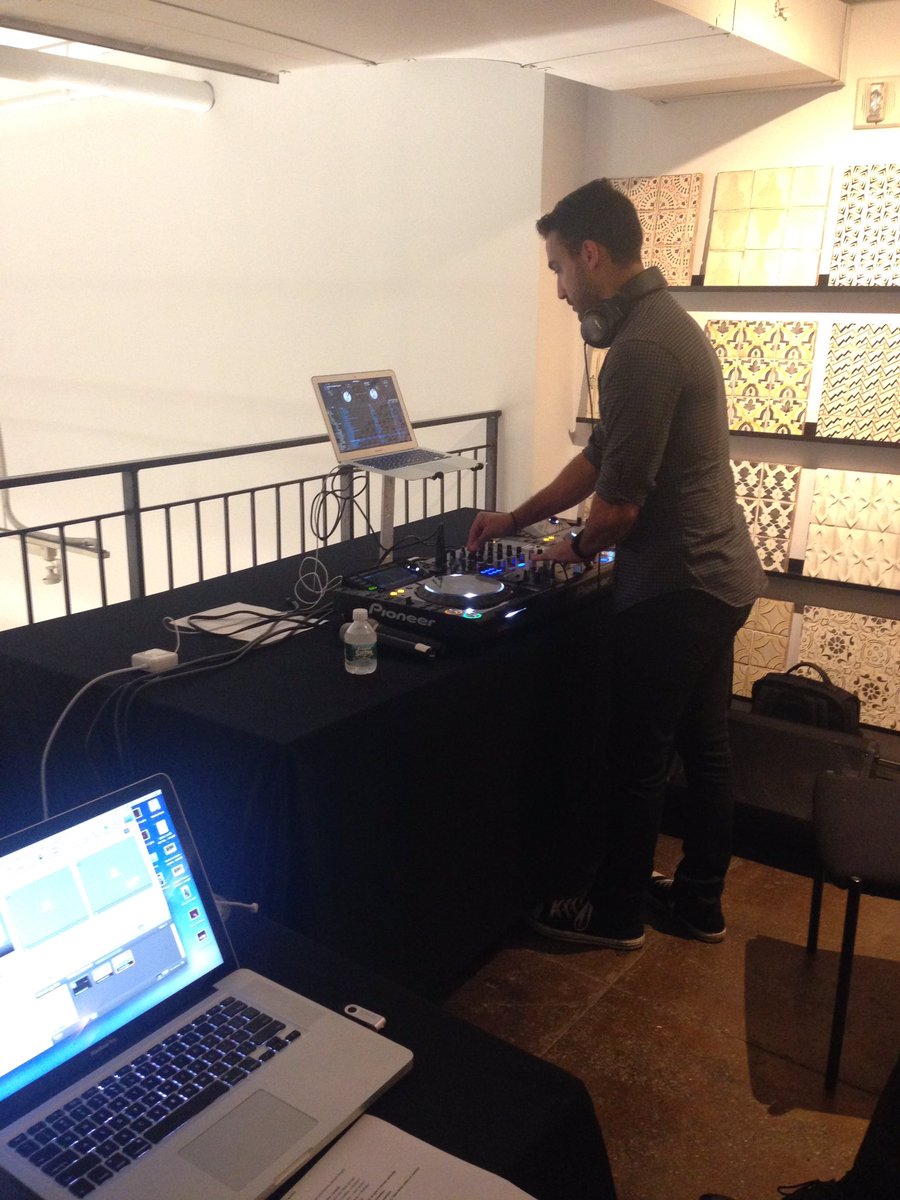 SineAVDesign's tweet photo. With Sine AV Design, Inc., you get the expertise and experience, including the full complement of industry resources and professional knowhow to handle every aspect of your program’s technical production. Reach out to us at 212-924-5727 today to get started! #eventaudioandvideo https://t.co/kutXRaFuKw