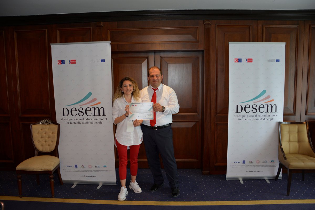 DESEM Projesi Eğitim Programları Hazırlama Çalıştayı Ar-Ge ve Projeler Daire Başkanı Ertan GÖV ‘ün açılış konuşmasıyla, akademisyenler, sivil toplum kuruluş temsilcileri, alan uzmanları katılımıyla 8 Temmuz 2019’da Ankara’da başlamıştır. #DESEM#orgm #özelegitim# <a href="/aebilgili/">Ahmet Emre Bilgili</a>