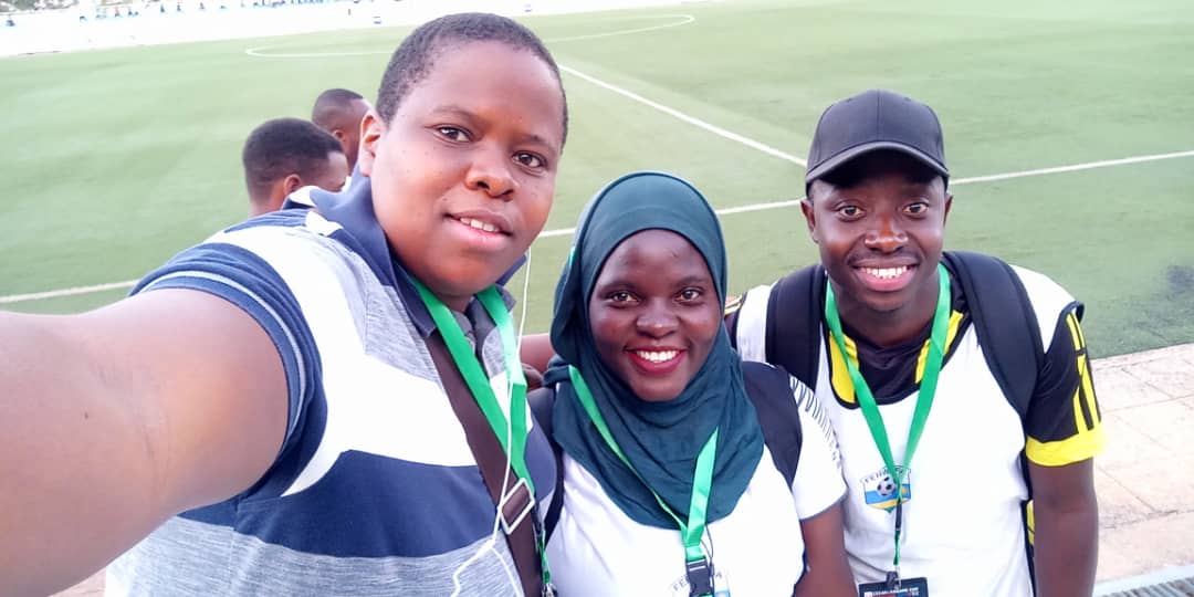 Match Day Face with #AFCON2019 returnee @PetaTabu and SK13's bro & Proline FC Media Officer @LusulireR . Ha ha. (I sure did my best at introducing them)
#CECAFAKagameCup2019