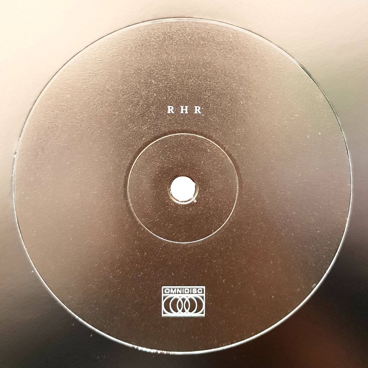TribeRecordsUK's tweet photo. Deep tripped out, pensive electro and techno. Minimal by design but with expansive and raw soundscapes, just out on Danny Daze's Omnidisc! #RHR #DannyDaze #Omnidisc #electro #techno https://t.co/3uLo7tUp77