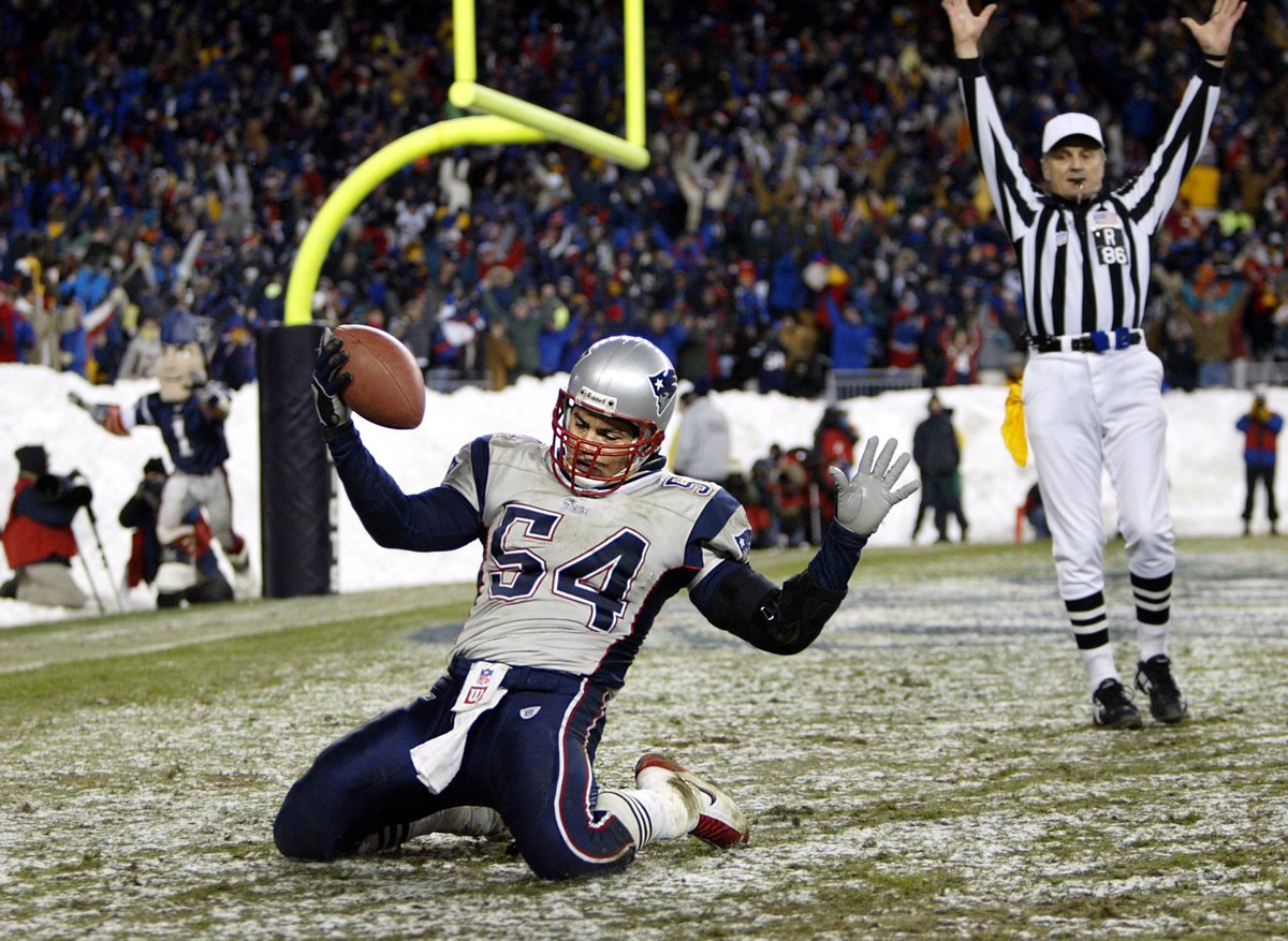 We've got Tedy Bruschi days left until the  #Patriots opener!Drafted as a D-lineman in 1996, Bruschi moved to middle linebacker & symbolized the Pats defensive dominance of the early '00sIn 13 seasons w/ the Pats, Tedy had 675 tackles, 30.5 sacks, 17 forced fumbles, & 12 INTs