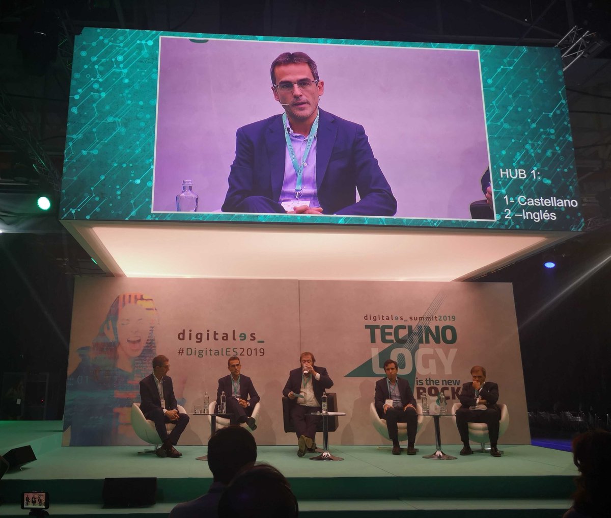 Nae_es's tweet photo. “El cliente pide personalización y exclusividad, y debemos situarle en el centro de la estrategia. El gran reto es pasar de la producción masiva a la personalización masiva”, @IbanezAntoni, co-CEO de Nae #DigitalES2019 https://t.co/ZDN3nXVseW