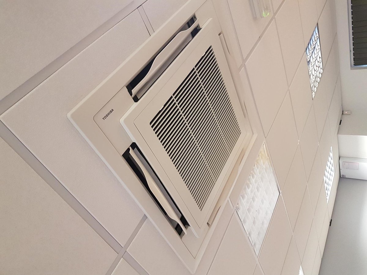 TheEnergyDesk's tweet photo. Thank you to P&amp;M Coppack for installing new air conditioning units last week, you were extremely professional and you've made the offices bearable in this heat! ☀️ https://t.co/H1DbQgqmqn https://t.co/vwhKWP7hWX