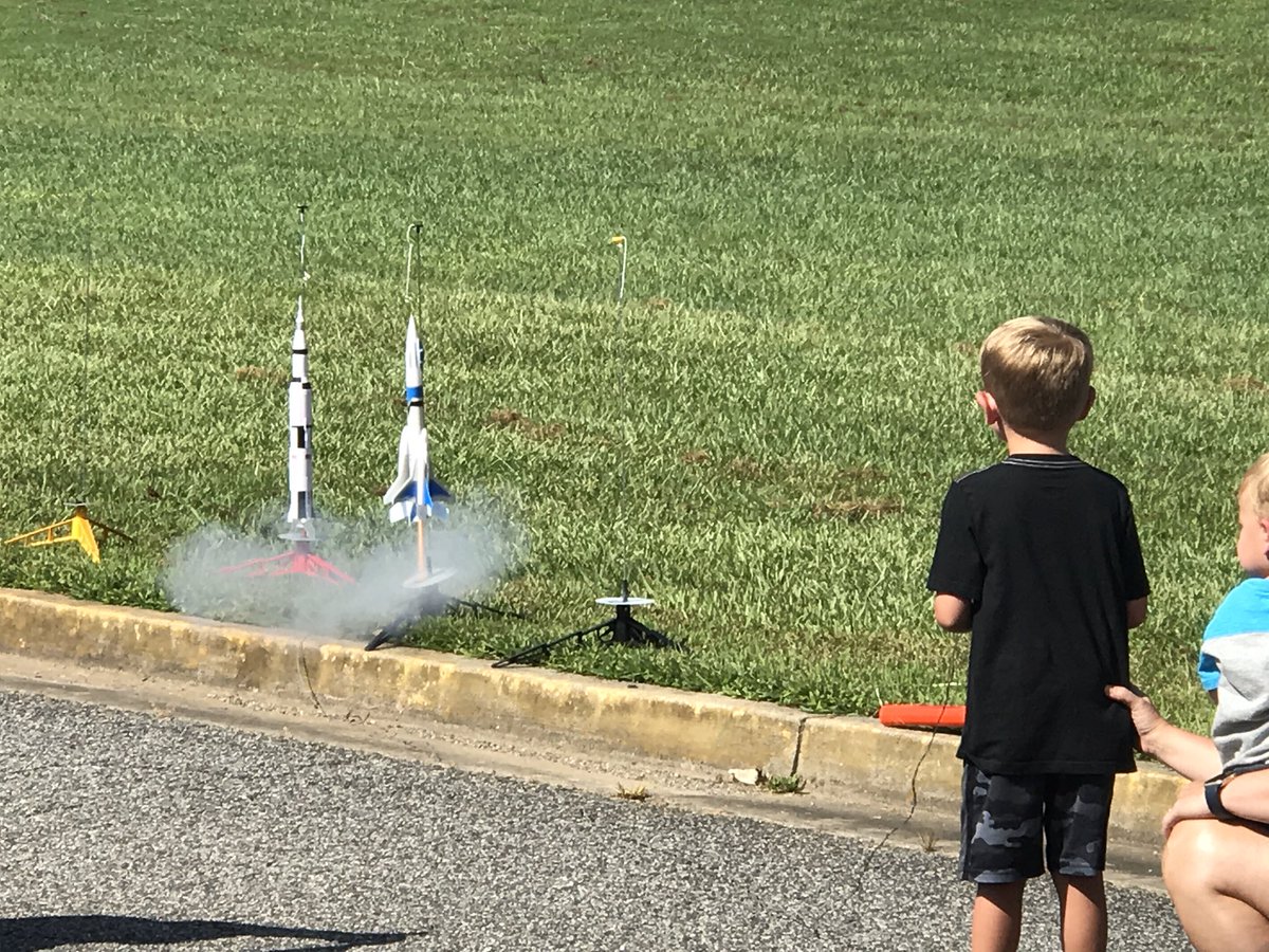 gochestatee's tweet photo. Celebrating the 50th anniversary of the launch of Apollo 11 @ChestateeAcad @Hall_Schools #GlobalRocketLaunch https://t.co/0IUfifPPif
