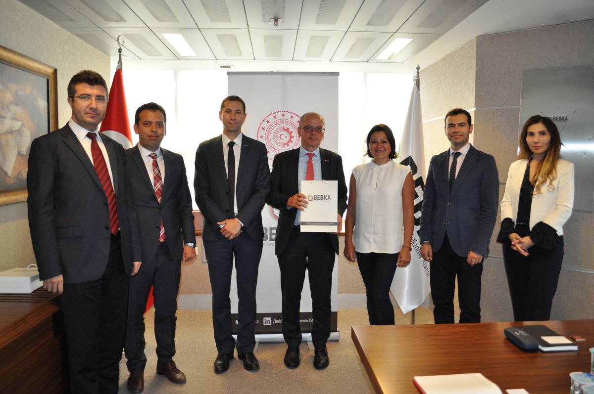 invest_inbursa's tweet photo. Avusturya Başkonsolosluğu'ndan Ticari Konsolos Georg Karabaczek ve Proje Müdürü Eser Ergin Ünlütürk'ün Ajansımızı ziyaretinde iş birliği imkanları ve birlikte gerçekleştirilebilecek projeler değerlendirildi. Toplantıda bölgemizin yatırım ortamı konusunda detaylı bilgi verildi. https://t.co/7xwNW6nGuM