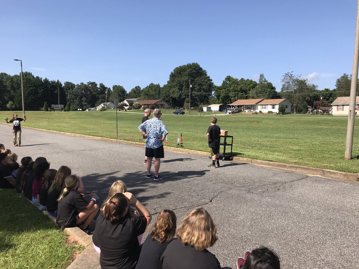 gochestatee's tweet photo. Celebrating the 50th anniversary of the launch of Apollo 11 @ChestateeAcad @Hall_Schools #GlobalRocketLaunch https://t.co/oyUP3y9gdo