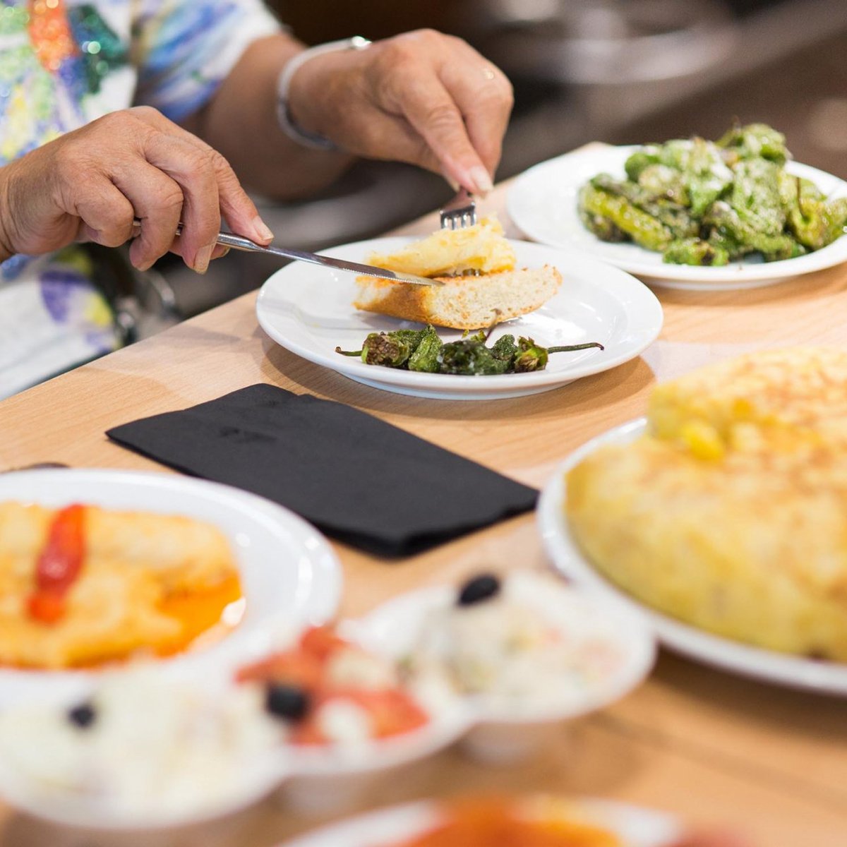 RestaurantGrup's tweet photo. Ver como disfrutáis comiendo es nuestro mayor orgullo 😳
. . .
#foodphotography #foodpics #foodlover #foodblogger #yum 👉https://t.co/c98GaqtMnX👈 https://t.co/s5is6Nu3Or