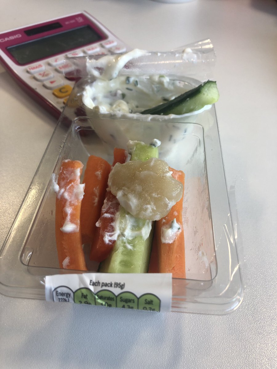 Melissapitt01's tweet photo. @Tesco Could you please tell me what this is in my dip?! 🤢🤢 https://t.co/nMyoTTUcFU