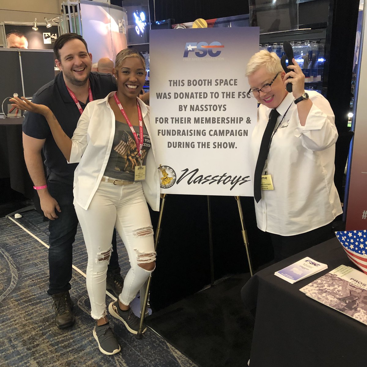 FSCArmy's tweet photo. Sponsorship, but make it #nassty !
@IanTOBrien & @itsLotusLain say thank you so much to Elliot & Kathryn of @Nasstoys for your constant support & booth sponsorship @ #ANME #AdultNoveltyMfrsExpo https://t.co/1PsMiZBKAZ