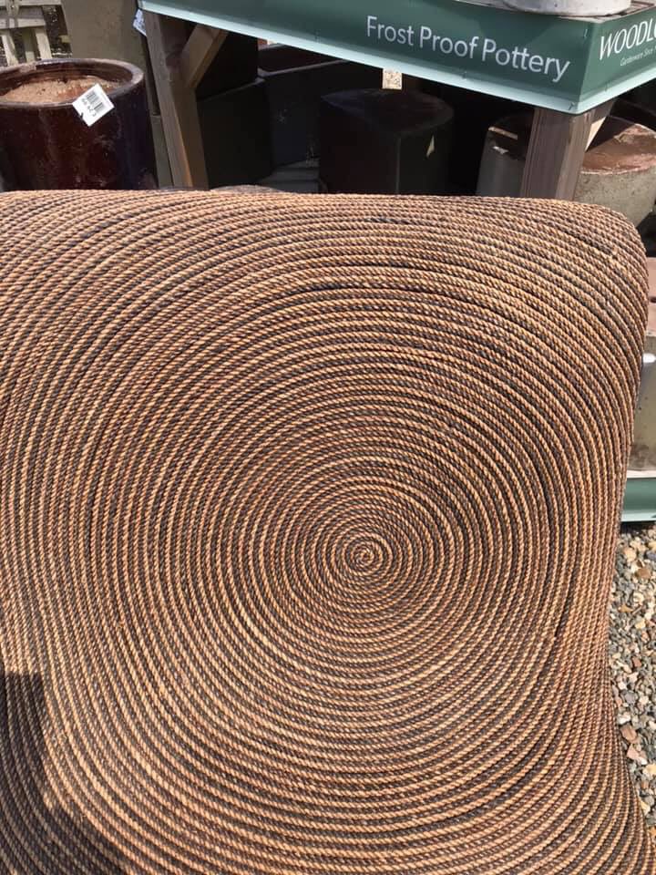 Clara_Bowe's tweet photo. Something extravagant, something different. This chair will not be around long. #clarabowe #loveyourvintage https://t.co/TUsfInE6z2