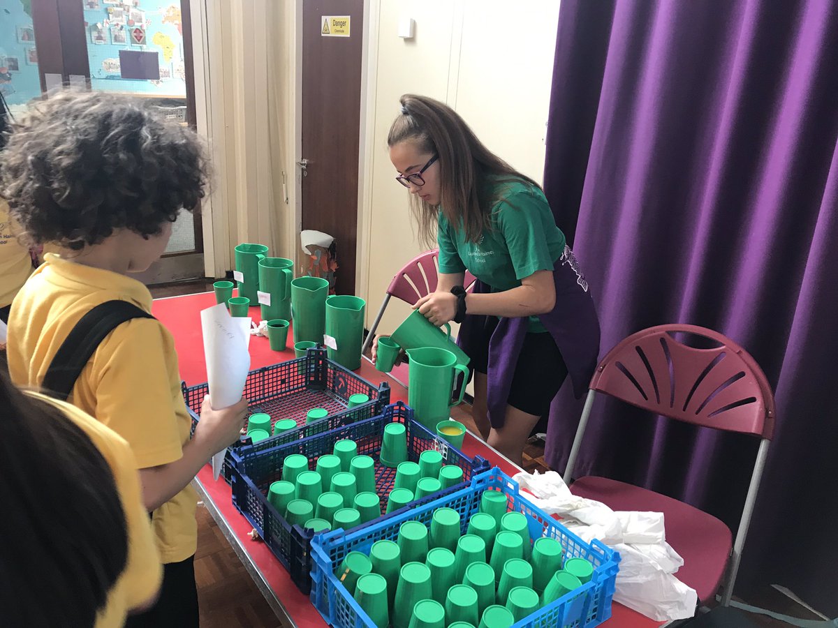 EduMissM's tweet photo. Cinema City presents: ‘Spider-man: Into the Spider-verse’ 

The popcorn and squash is flowing and their movie night is in full swing! 👏🏼 🍿 🎥 #EnterpriseLHS @HeadLHS https://t.co/KwSDx2tw3l