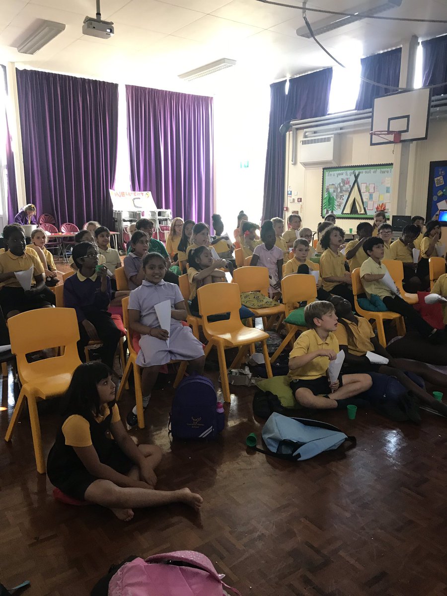 EduMissM's tweet photo. Cinema City presents: ‘Spider-man: Into the Spider-verse’ 

The popcorn and squash is flowing and their movie night is in full swing! 👏🏼 🍿 🎥 #EnterpriseLHS @HeadLHS https://t.co/KwSDx2tw3l