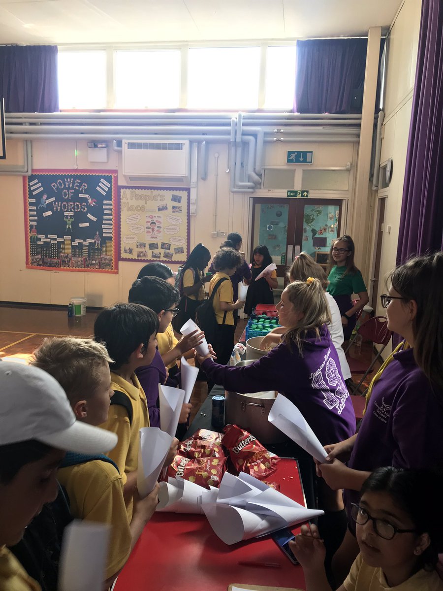 EduMissM's tweet photo. Cinema City presents: ‘Spider-man: Into the Spider-verse’ 

The popcorn and squash is flowing and their movie night is in full swing! 👏🏼 🍿 🎥 #EnterpriseLHS @HeadLHS https://t.co/KwSDx2tw3l
