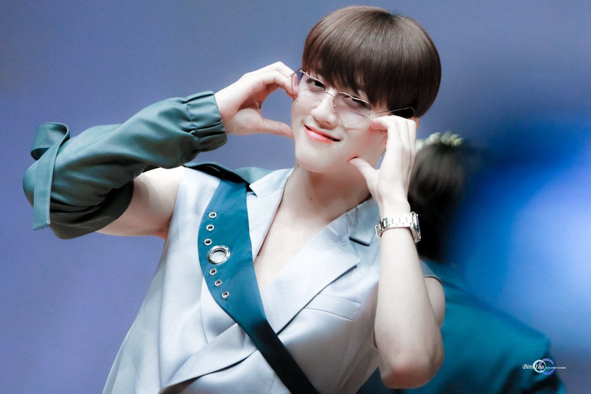 idolwithspecs's tweet photo. sf9 ; youngbin https://t.co/7dWsmOCw69