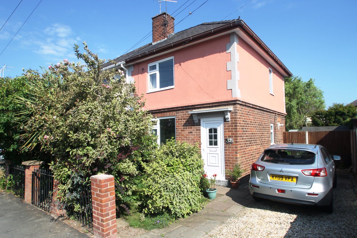 TownCountryChes's tweet photo. 🌟BRAND NEW🌟

Irvings Crescent, Saltney

✅Asking Price - £125,000
✅Two Bedroom Semi Detached House
✅Kitchen/Diner
✅First Floor Bathroom
✅Off Road Parking
✅Beautifully Presented Rear Garden
✅Pond In Rear Garden

Interested? Call 01244 403 900 Now! https://t.co/EShXqYZLhc