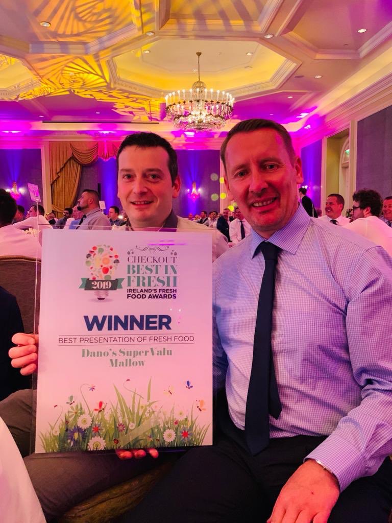 Another day,another award😮We’re proud as punch of all our hard working,amazing staff,because of them we picked up the award for Best Presentation of Fresh Food at the Checkout Best in Fresh Awards&amp; great news for <a href="/SuperValuiRl/">SuperValu Ireland</a> who picked up the award for Best Fresh Food Retailer