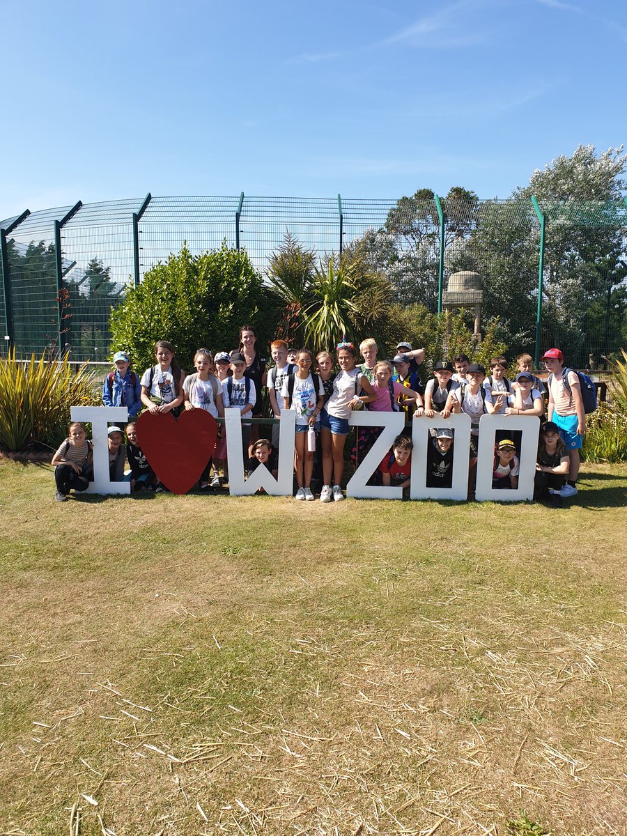 JWharfe's tweet photo. Year 6 - Having the best time - Isle of Wight Zoo @Miss_McKay19 @DockrellMiss @StanwayMr https://t.co/h3QPt4EPlI