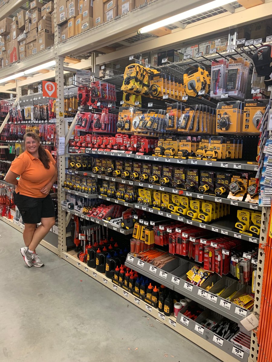 Tracy CRUSHING her tape measure project today! ⁦<a href="/DEM120Anton/">Anton Pretorius</a>⁩