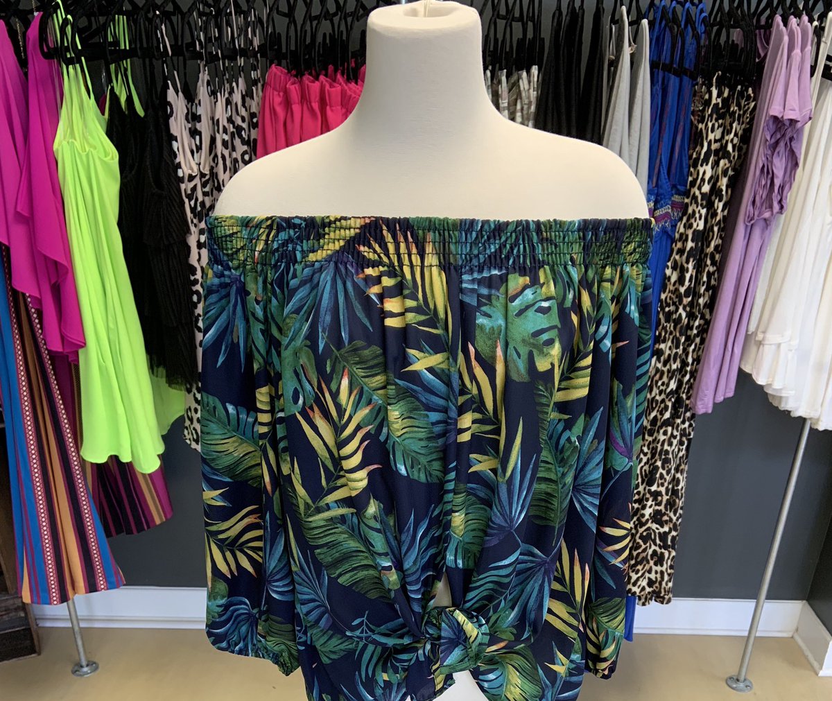 eleventhstsalon's tweet photo. SALE ITEMS: all $25 &amp; below https://t.co/2vaB2f7gvk
