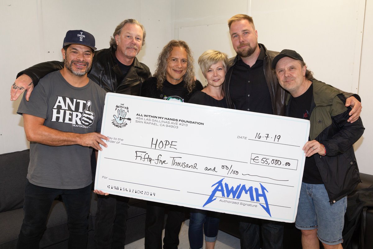 AWMHFoundation's tweet photo. With the help of all the fans attending #MetInHameenlinna, @Metallica is able to make this contribution to HOPE - Yhdessä &amp; Yhteisesti and their work toward providing children in Finland with more equal opportunities for a good everyday life. #MetallicaGivesBack #AWMH https://t.co/chX5CFWhPW